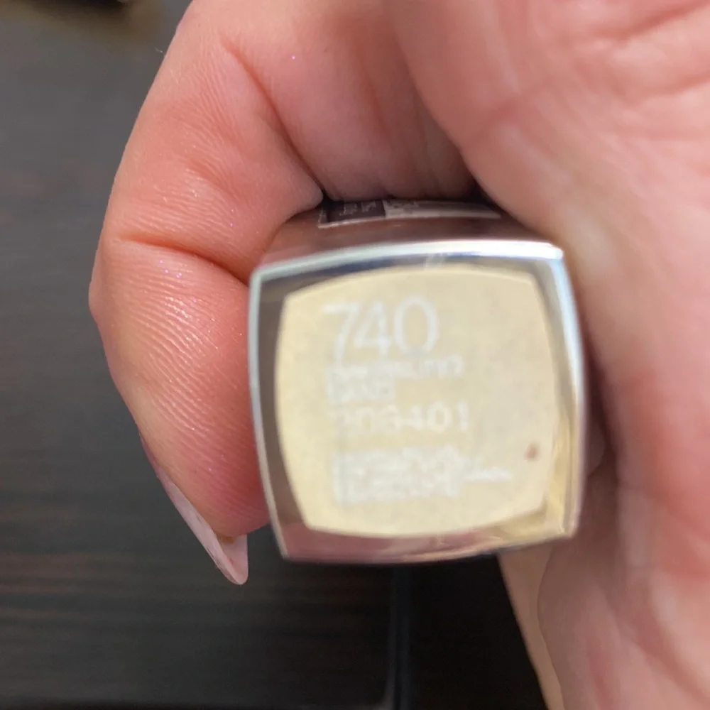 Victoria secret lip stick - Picture 4 of 8